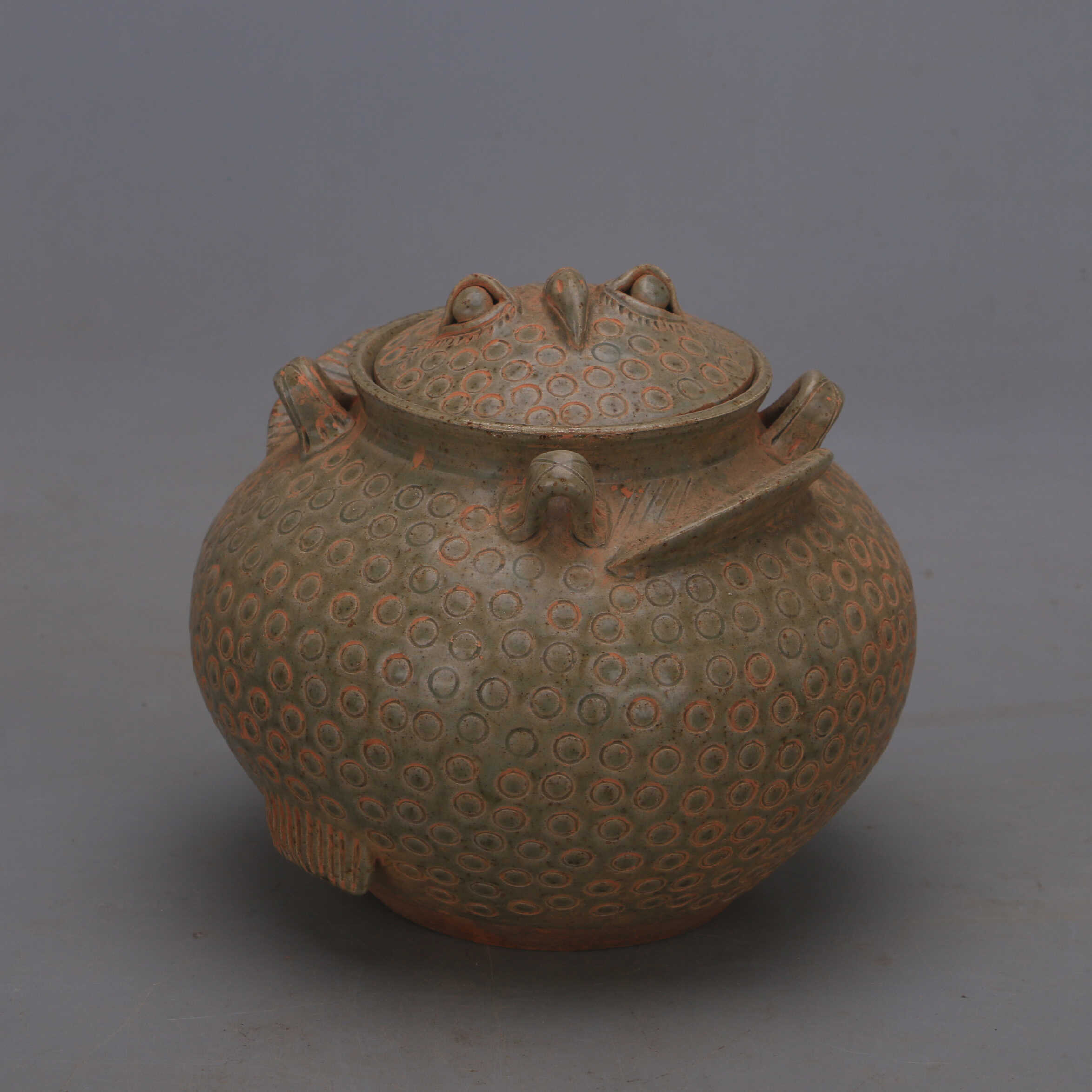 Tang Dynasty Yue Ware Celadon  - Vintage Collectible Pottery 评论和价格
