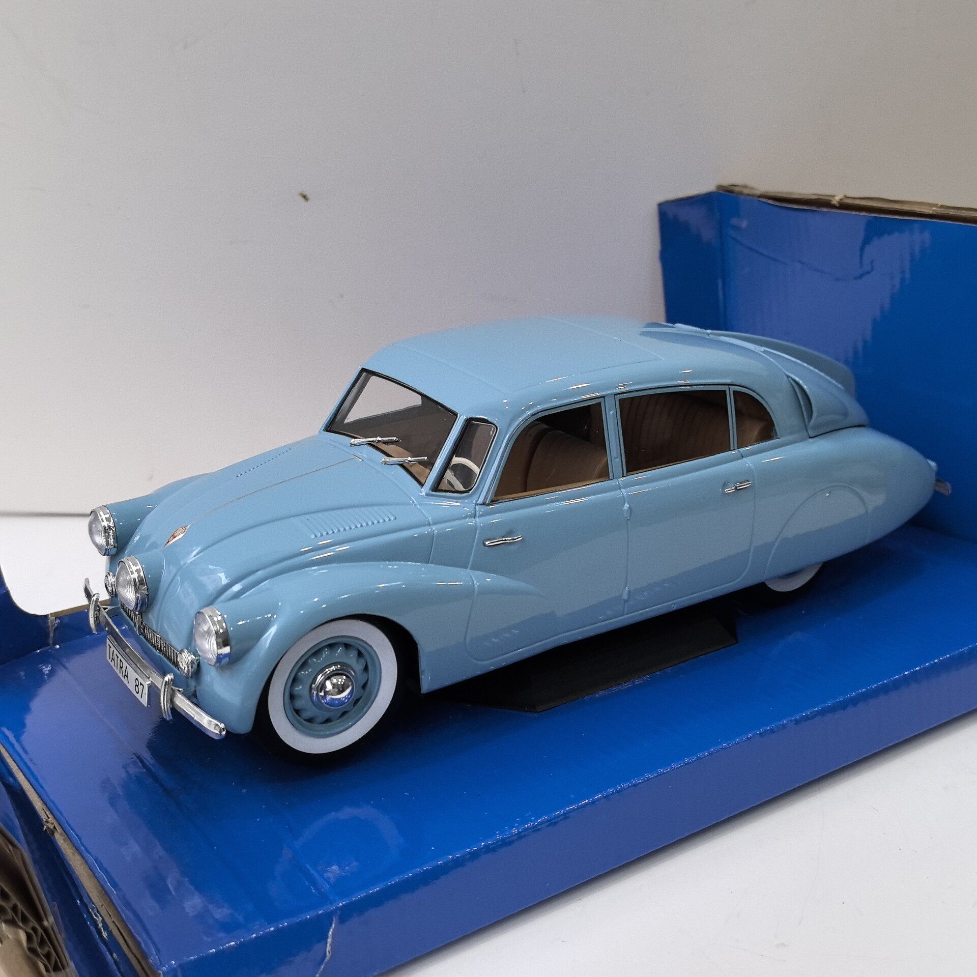 MCG Diecast 1/18 Scale TATRA 8 - Vintage Collectible Cars 评论和价格